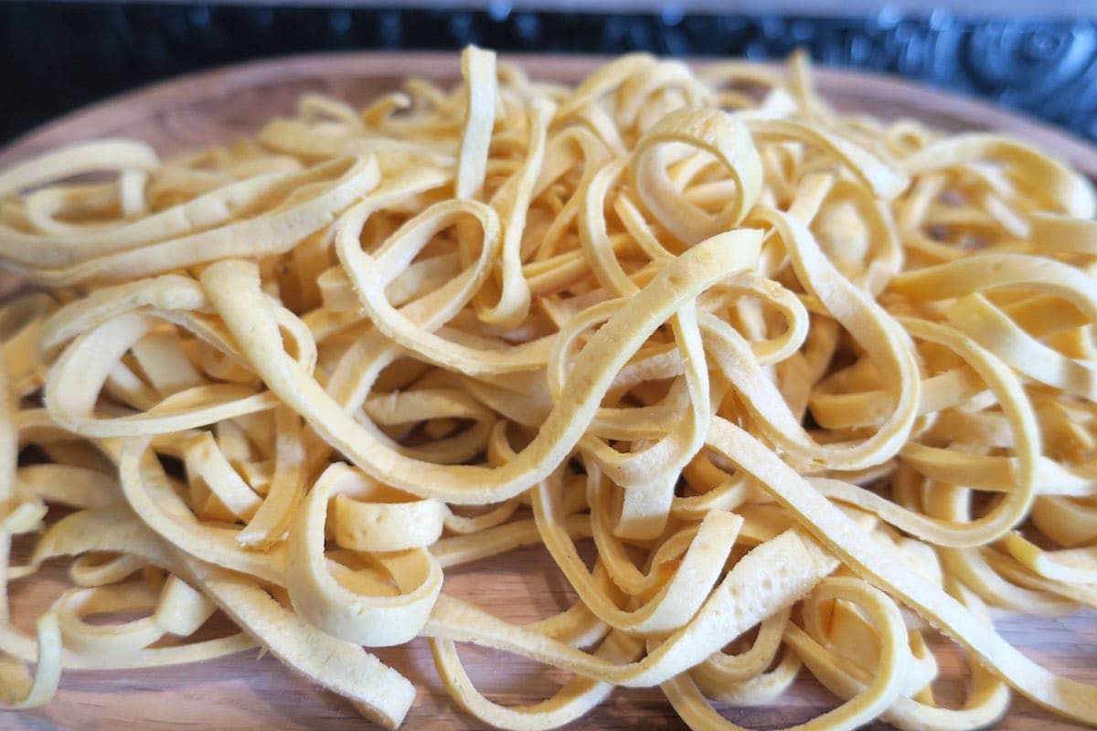 Queenketo Low Carb Pasta #1 Fettuccine Egg Noodles - Queen Keto