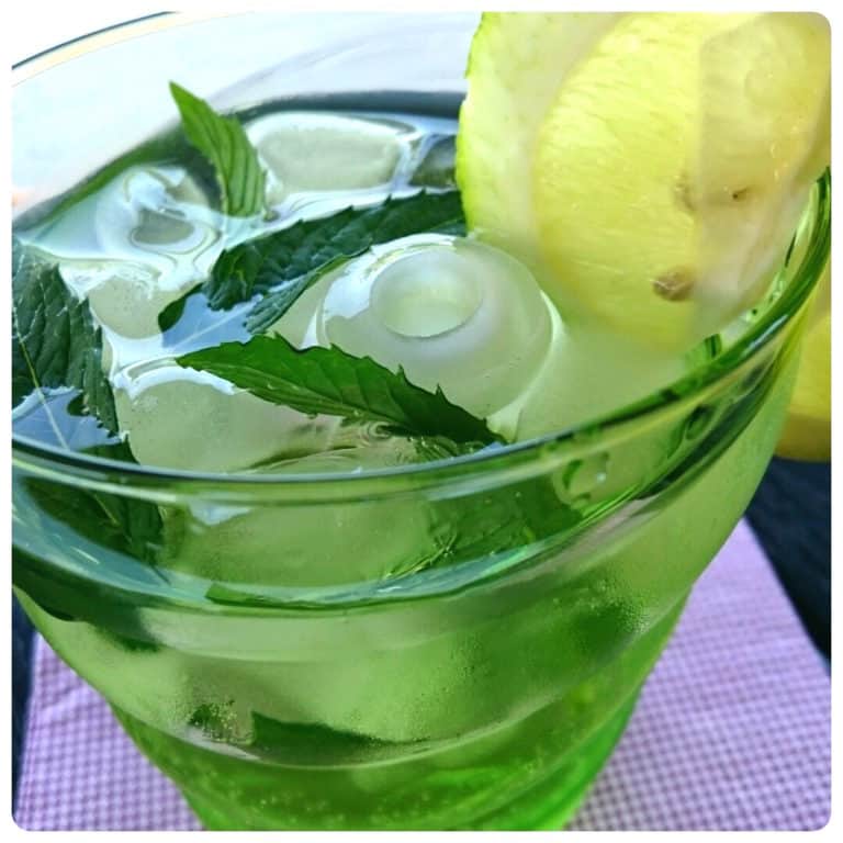 6 fruit drinks in a minute