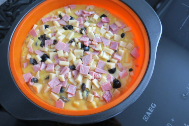 Keto Savoury Breakfast Sponge Cake